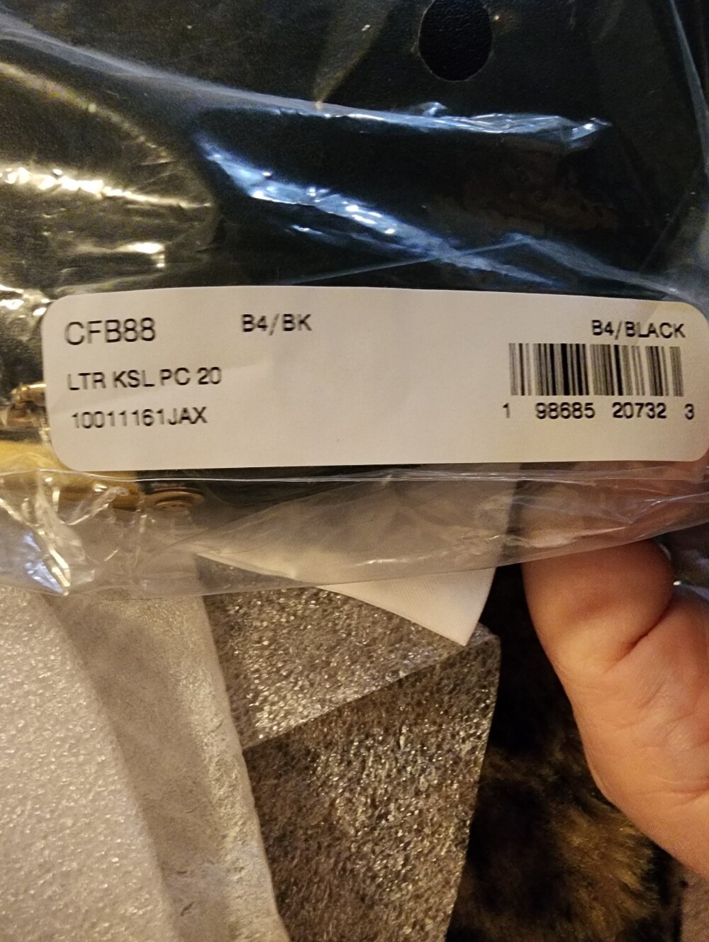 NWT Coach Runway Kisslock Pouch Bag 20 Brass Black CFB88 Authenticity Guarantee - Picture 4 of 11